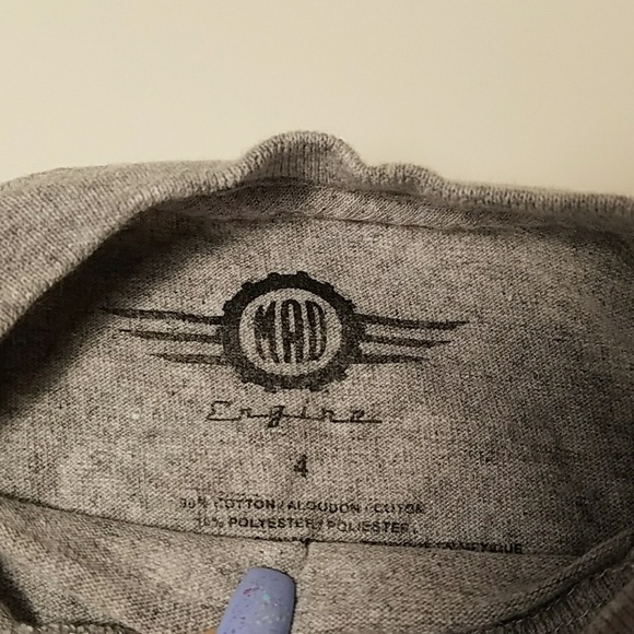🦥Host Pick🦥 Kids MAD Engine Graphic Tee Size 4 - Picture 3 of 3